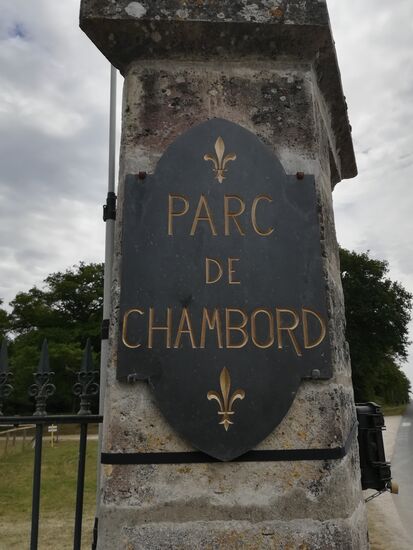 Einfahrt zum Schloßpark