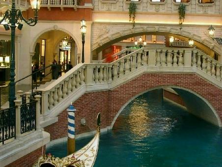 Gondelfahrt im Hotel Venetian