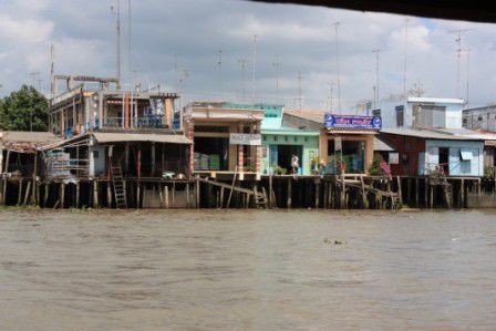 am Ufer des Mekong