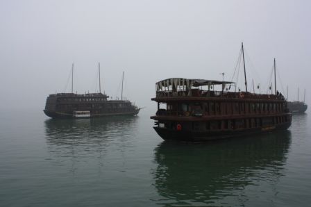 06.03.11 Dschunken im Nebel