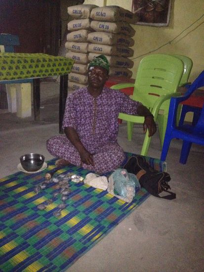 Das Orakel "Fa" mit Bonoko