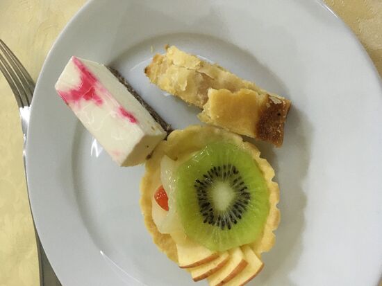 Eine kleine Auswahl dieser fürchterlich leckeren Desserts zu