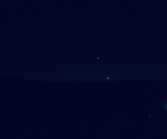 Venus unten, darüber Jupiter