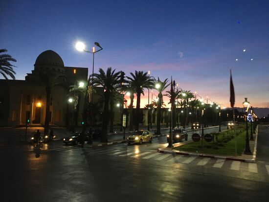 Das Königliche Theater im Morgengrauen