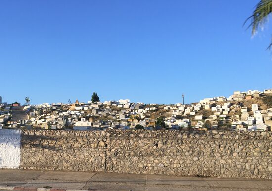 Friedhof– alle Gräber sind gen Mekka ausgerichtet