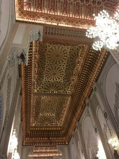 Die 100 x 34 m große Decke, die geöffnet werden kann