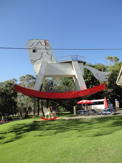 Großes &amp; Kleines Schaukelpferd 