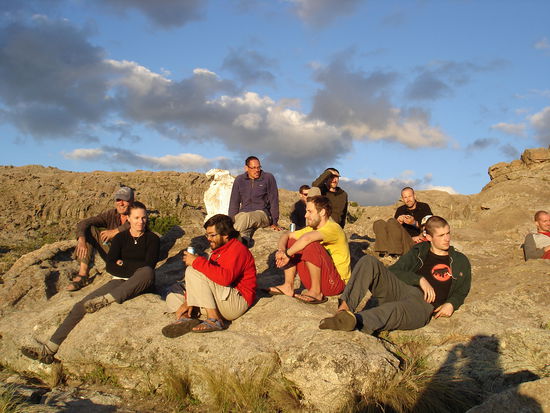 ... passend dazu die extrem relaxten Zuschauer 