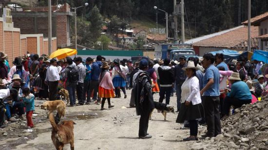 Wahlsonntag, hier müssen wir quer durch
