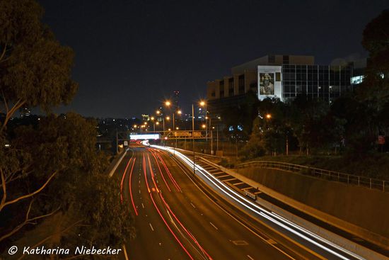 Meine ersten Versuche mit Langzeotbelichtungen von fahrenden Autos....
