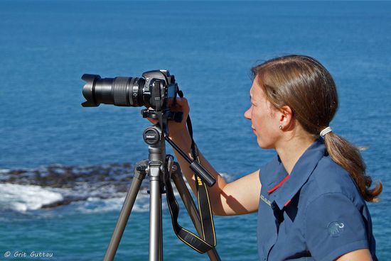 Ich beim manuellen Einstellen für die Aufnahme von "Eagle Nest" am Ayre Inlet.