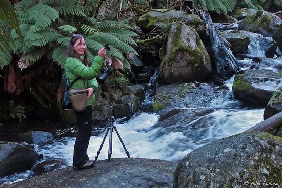 Kamera wird ausgepackt und aufgebaut.....