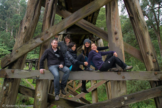 Ein Gruppenfoto darf da natürlich mit der Brücke nicht fehlen......