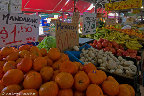 Obst und Gemüse in einer kunterbunten Mischung.....
