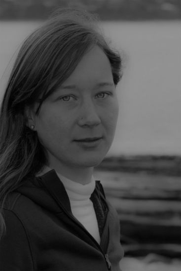 Ein Bild, welches schon ein paar Wochen alt ist, ich aber jetzt erst heraus gekramt habe.... Es war ein Foto, welches Marco in Lorne am Jetty von mir aufgenommen hat, um mir den Unterschied vom Gebrauch des Blitzes bei Portrait-Fotos zu zeigen.... Also von Anfang an immer etwas neues dazu gelernt...