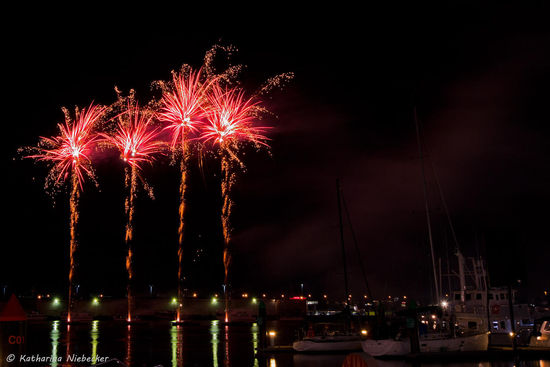 Erstes Feuerwerk in den Docklands am 06.07.2012