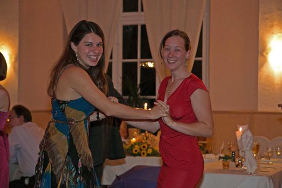 Je später der Abend umso mehr wurde getanzt.....
Photo by marroniphoto.it