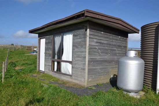 Der Bungalow, der zwei Wochen mein Dach über dem Kopf während des Schlafens war.