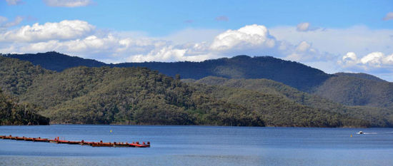 Panorama von Lake Eildon, welcher bis vor zwei Jahren fast komplett ausgetrocknet war.