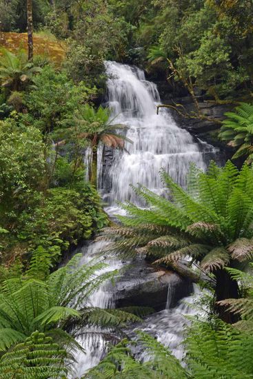 Kann es eine schönere Belohnung für eine Wanderung geben? Nein! Dieser Wasserfall ist definitiv einen Besuch wert!