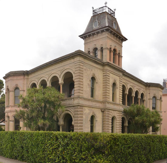 Es hat hier noch wunderschöne alte Häuser....