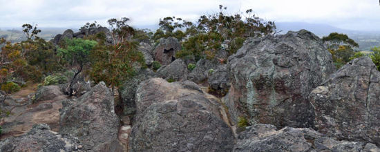 Der Ausblick von der Spitze des Mount Diogenes (der offizielle Name der Erhöhung) auf einer Höhe von immerhin rund 750 Meter über NN (der Berg ansich hat aber nur 105 Meter).