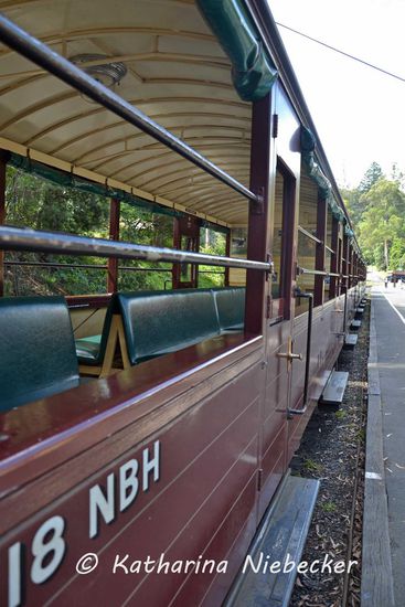 Das Anhägsel von "Puffing Billy" - so sieht die "2.-Klasse" für die Panorama-Fahrt aus.