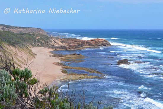 Ausblick auf die "Bass Strait" vom schmalsten Punkt der Halbinsel. Die Küstenbreiche waren zum Teil abgesperrt, da hier angeblich noch scharfe Munition liegen soll.