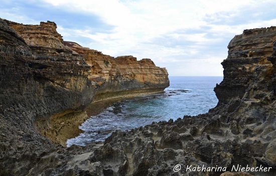 Der Blick auf die kleine Bucht vor "The Grotto"