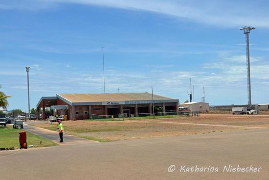 Dies ist das alte Flughafen-Gebäude. Dagegen ist das neue ja richtig riesig!