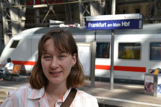 Noch bin ich hier in Frankfurt am Bahnhof.... aber bald nicht mehr....