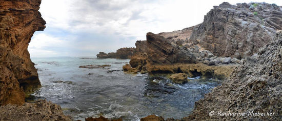 Was für eine tolle Ecke ist das hier doch.... Ich liebe es, mal für mich alleine zu sein und genieße die Wildheit der Landschaft...