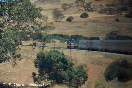 Ein Versuch, den vorderen Bereich in einer Kurve festzuhalten.... Besser geht es leider nicht.