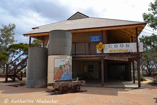 Ghost city of the Nullarbor - Cook
