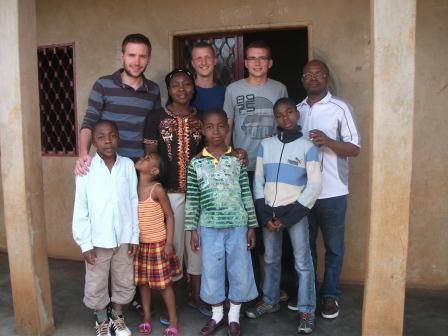 Besuch bei Familie Taka-Boniface