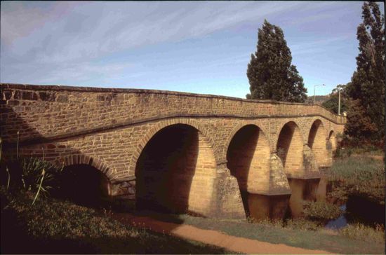 Die alte Brücke in Richmont