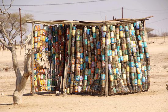 Afrikanisches Dosenrecycling