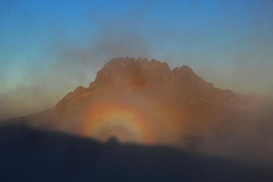 Regenbogen im Nebel