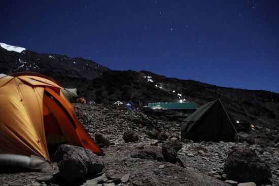 Aufbruch in der Nacht