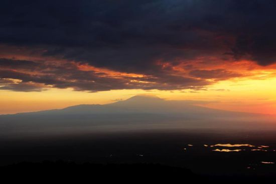 Morgenfeuer am Kilimanjaro