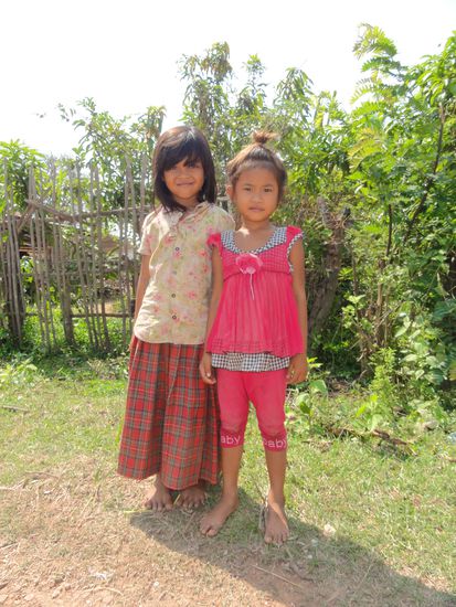 2 suesse Dorfbewohnerinnen...