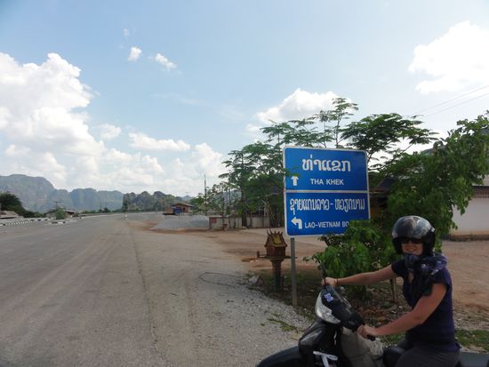 Vietnam? Es waeren nicht mal mehr 100 km aber da waren wir ja schon. Trotzdem wuerden wir fuer ein paar Tage gerne nochmals hin.