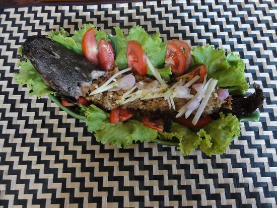 et voilà, fritierter Fischsalat