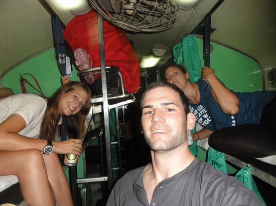 Im Nighttrain. Bei Schlafenszeit einfach Vorhang zu und Gut Nacht