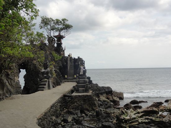 Einer der Hindutempel auf Lombok. Diese sind hier eher selten weil die Bevölkerung auf Lombok im Vergleich zu Bali muslimisch ist.