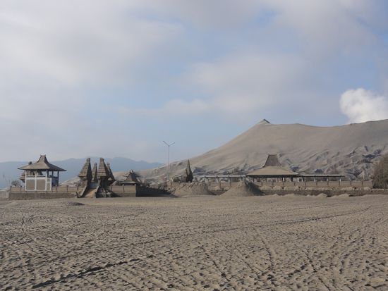Der Tempel am Fusse des Bromo