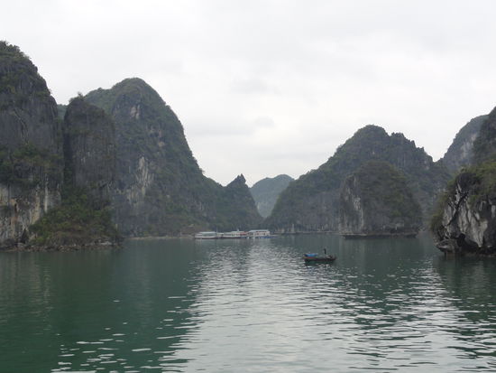 Halong-Bay
