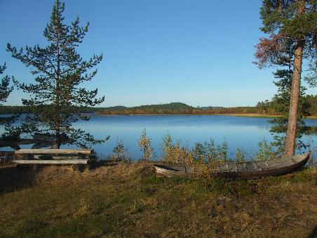Der Blick von unserer Hütte auf den See.