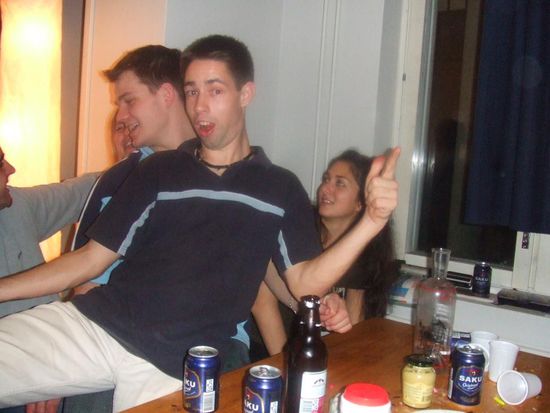 Lustige Spiele auf Robins Geburtstag.