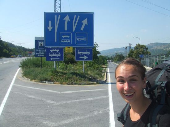 Hmm .. wo ist denn hier Fußgänger? rechts oder links / Hm... a gdzie przejscie graniczne dla pieszych?